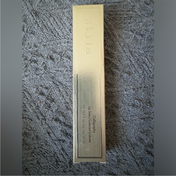 Stila Calligraphy Lip Stain - Picture 2 of 3
